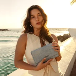 Le Felicia - Sac à main 2-en-1 en cuir vegan light denim